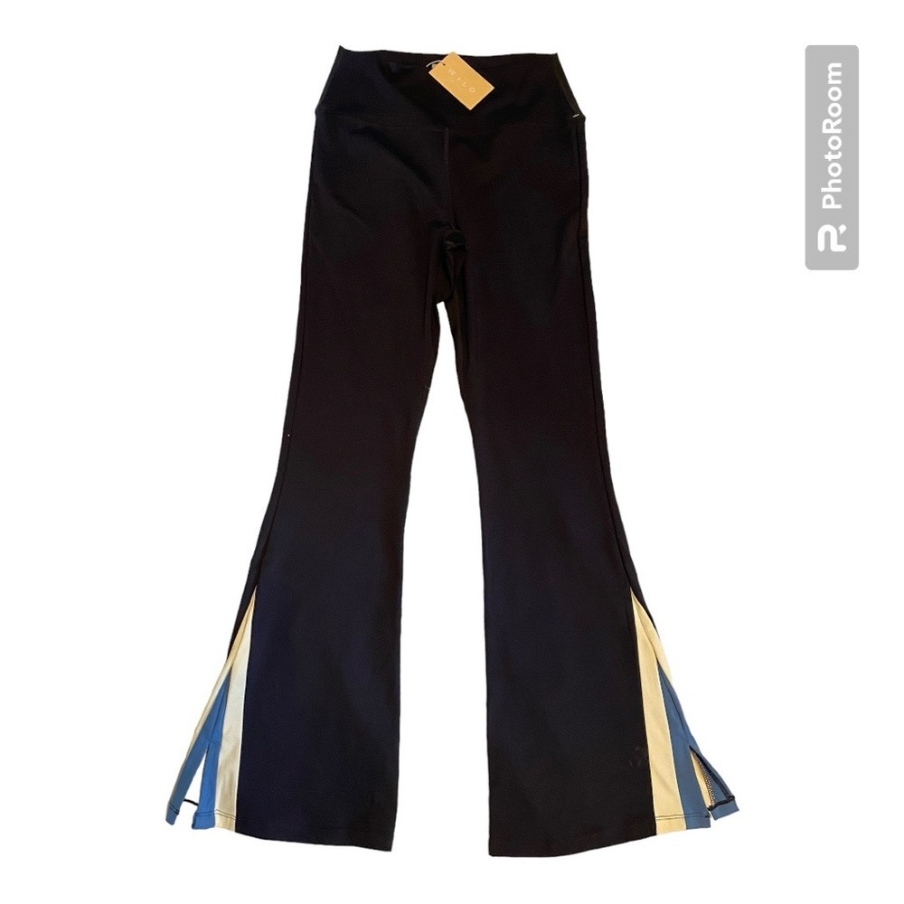 Flared leggings by Wilo